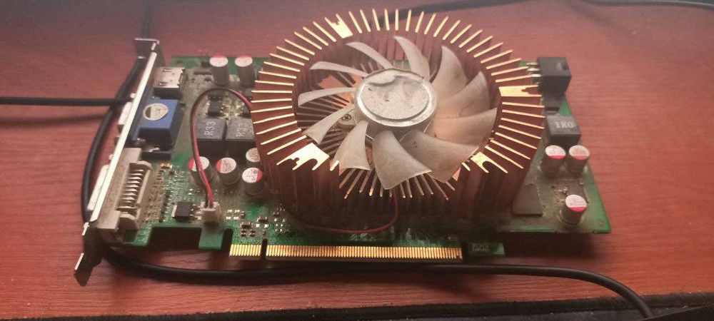 Видеокарта 9800GT