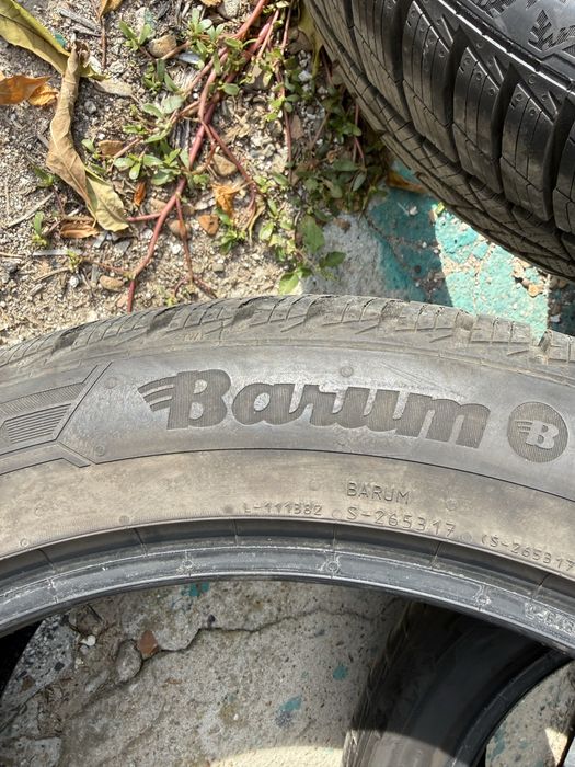 Зимни гуми 235/45/18 Barum