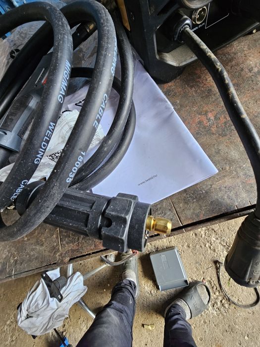 iweld pocketmig 225 synergic 200a