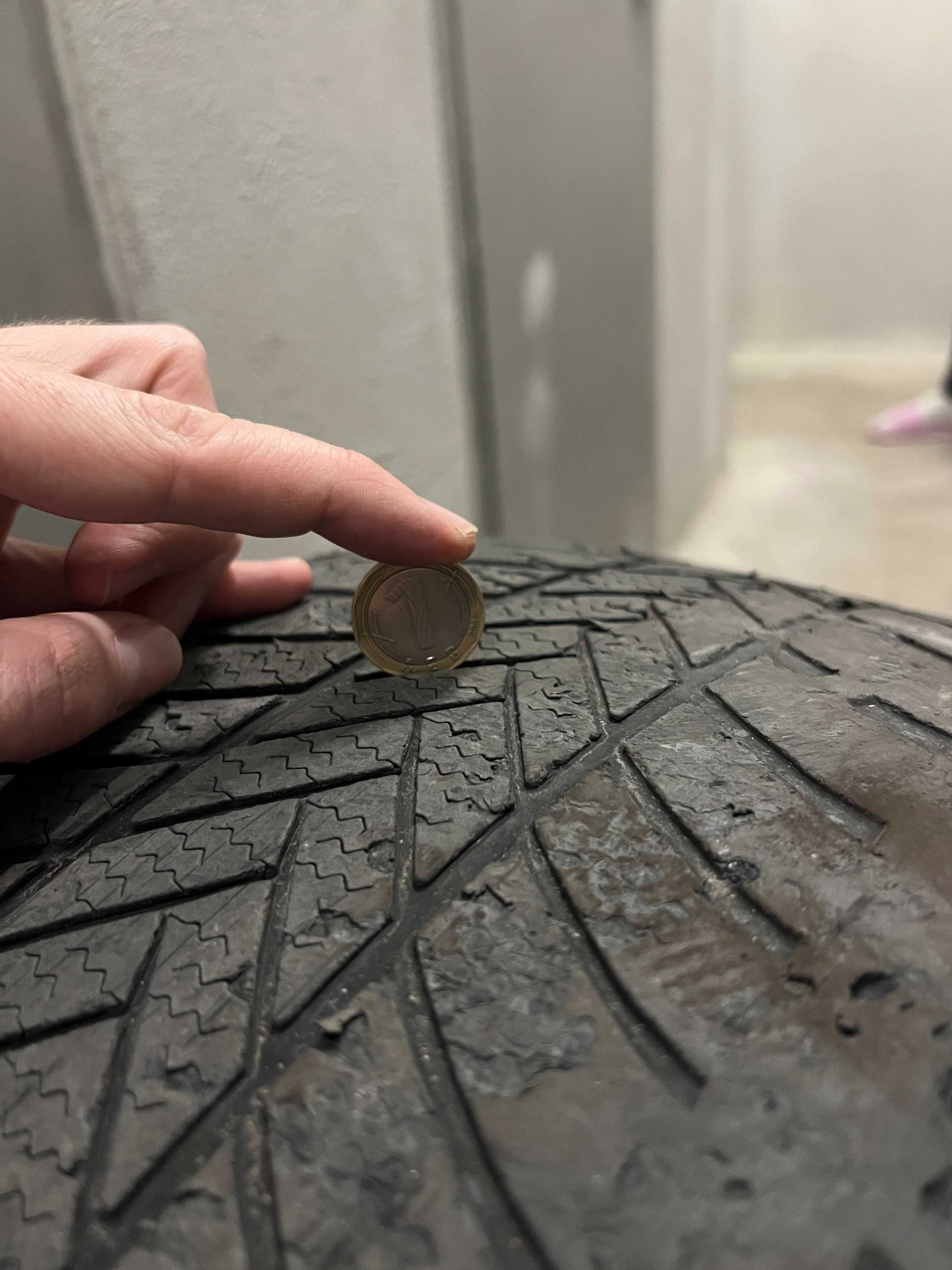 Зимни гуми Слик BRIDGESTONE Blizzak LM005 245/40 R19  DOT 4622