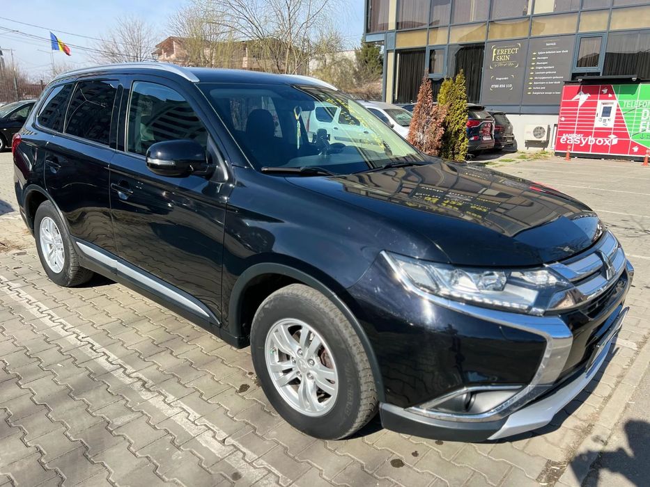 Mitsubishi Outlander Mitsubishi Outlander III 4WD