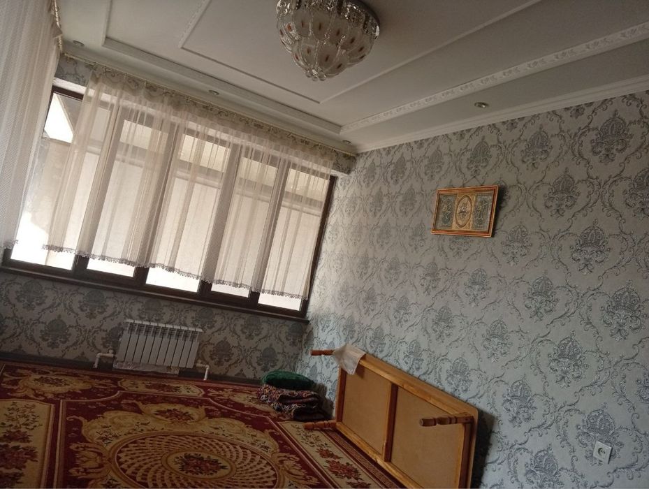 Uy 6 xona 7 so’tix Qirariq (Laylak) mahalla. Yangiyoʻl tumaniga kiradi