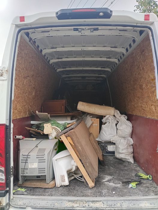 Servicii complete de debarasări diverse.TRANSPORT MARFĂ.
