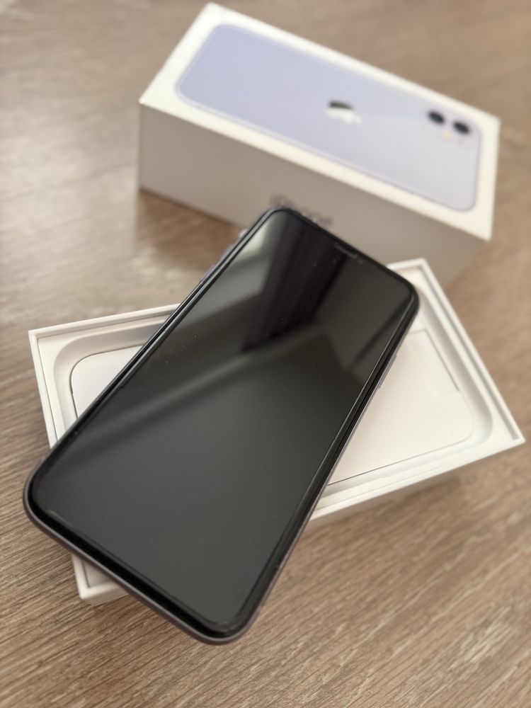 Продам IPhone 11 фиолетовый