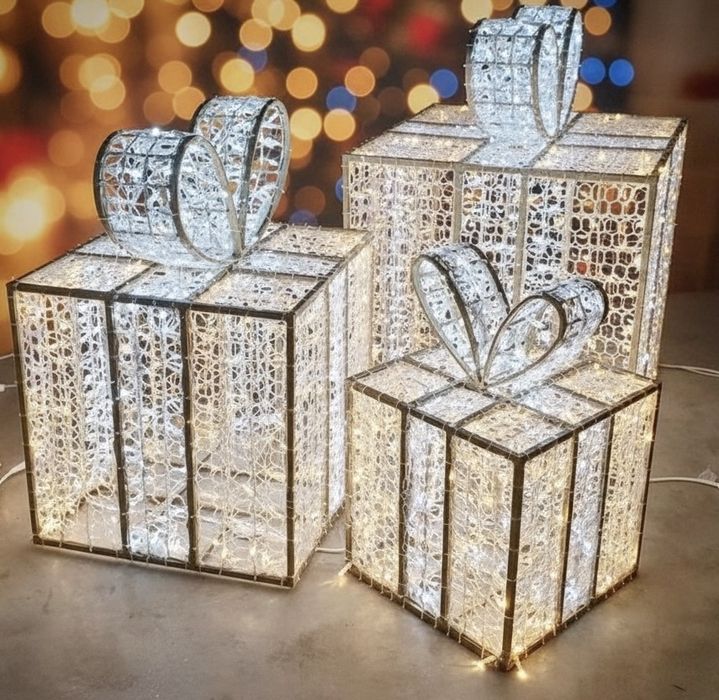 Инсталляция маф «Подарки»