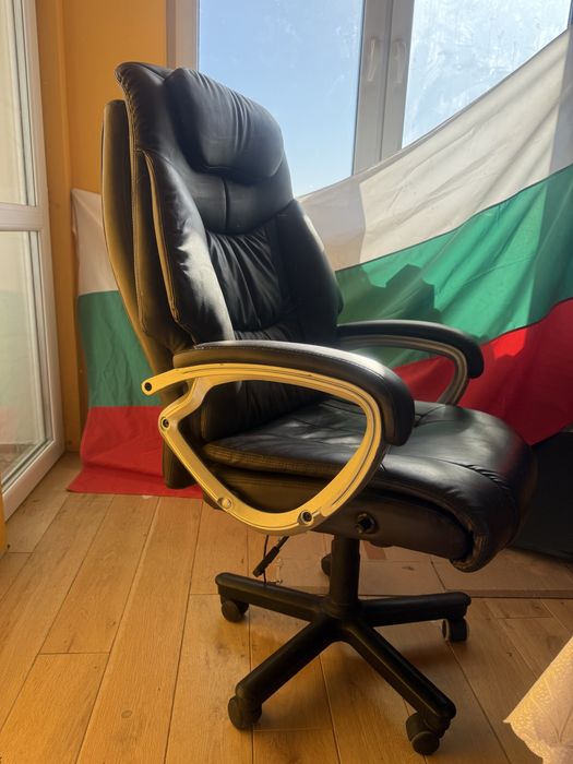 Директорски стол