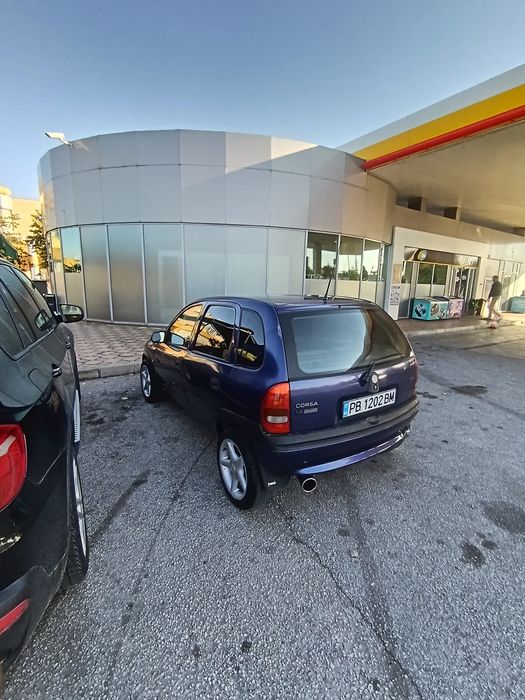 Продава се Опел Корса 1.4 газ бензин
