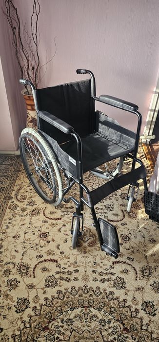 Инвалидная коляска продам