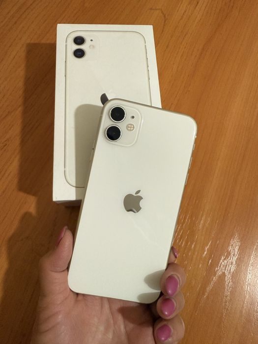 Iphone 11 состояние идеальное.