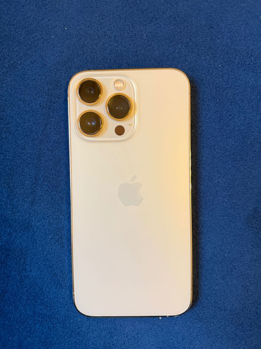 Iphone 13 Pro Gold 128 подарък калъф