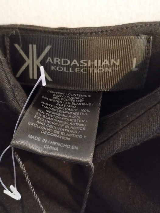 НОВА С ЕТИКЕТ Рокля KARDASHIAN Collection  размер L  черна