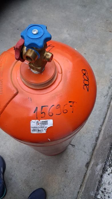 Butelie gaz stare foarte buna