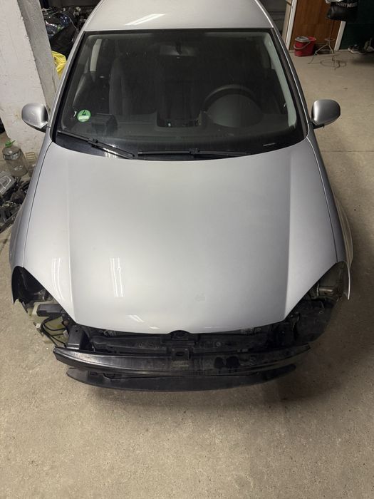 Capota fata Golf 5 hatchback scurt gri argintiu LA7W lac sarit