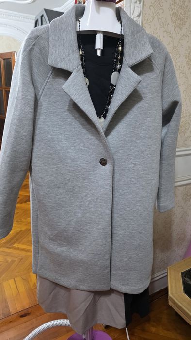 Новое женское пальто- пиджак