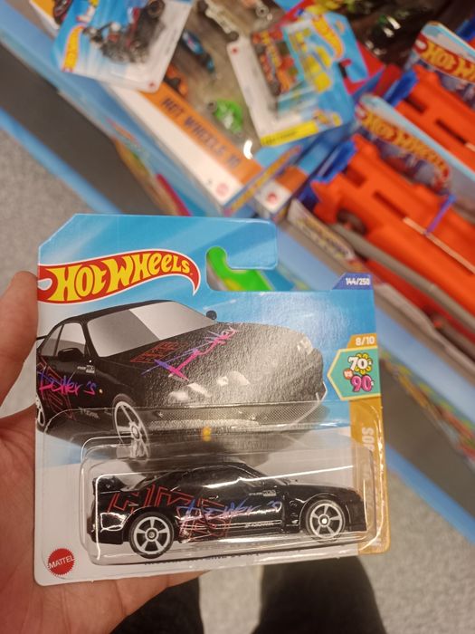 Хот вилс Скайлайн