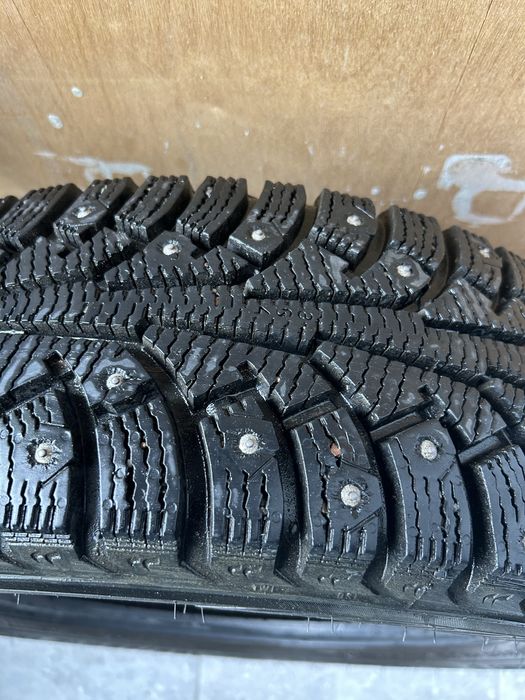 Шины зимние шипованные 185/65/15