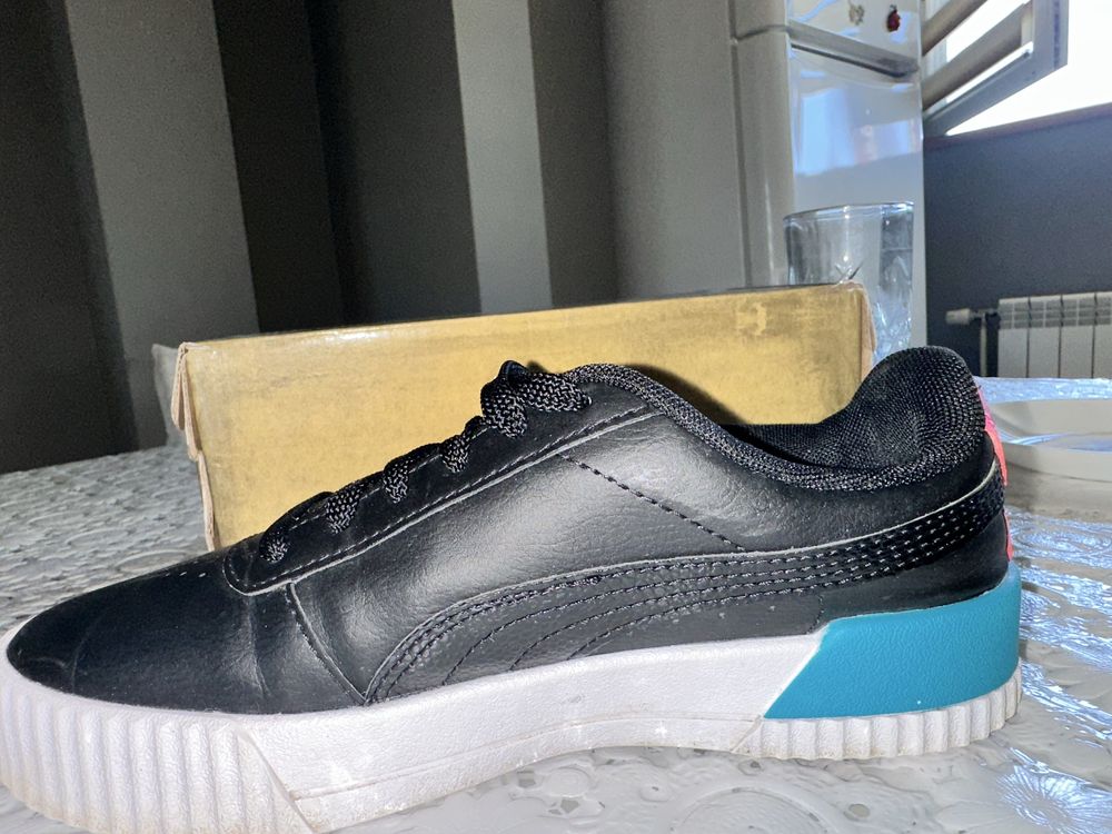 Черни обувки на Puma