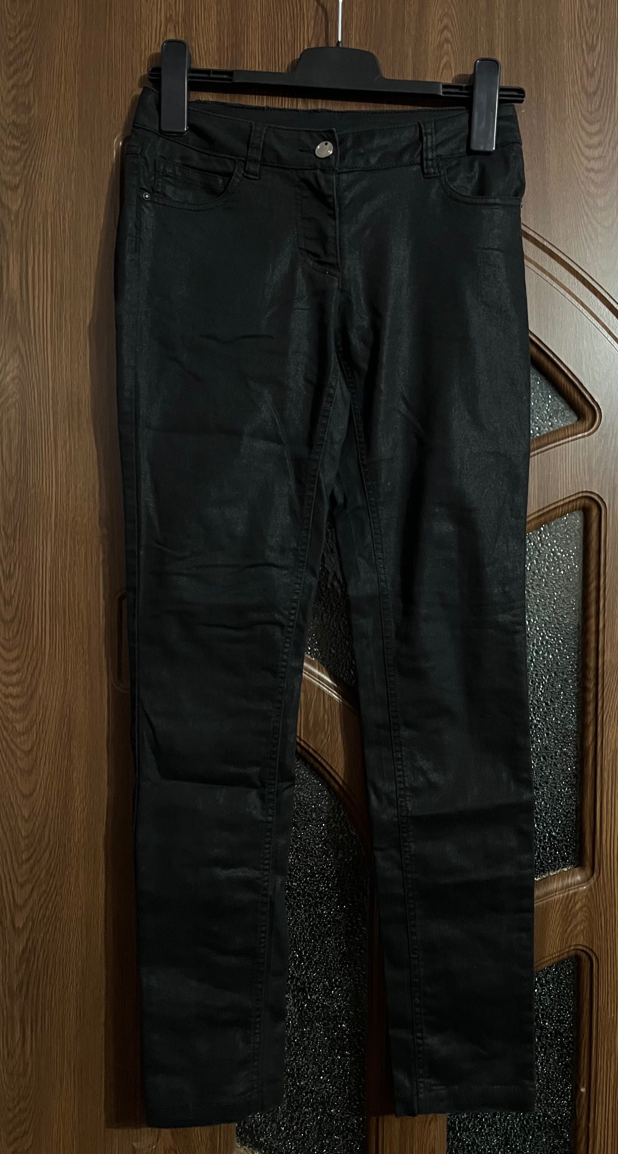 Blugi damă noi H&M, Zara