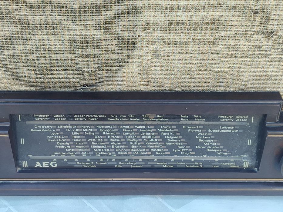 Радиоапарат AEG Super 69 WK