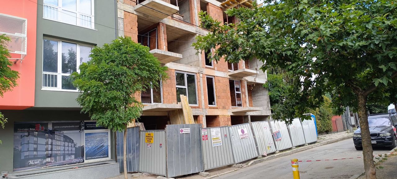 Продава се Тристаен апартамент в София, Павлово - 107 кв.м за 2589 €/кв.м - Снимка #2