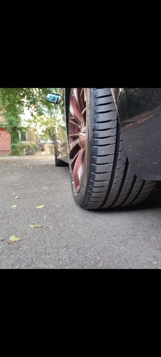 Vând jante BMW R18 anvelope ca noi