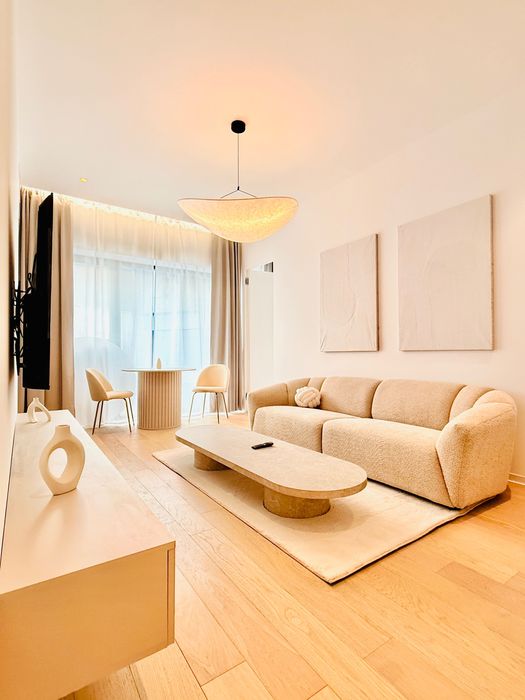 Închiriez apart 2 camere • 51 mp  One Lake Club • Direct proprietar