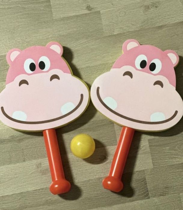 Set palete cu minge de burete