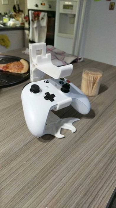 X Box controller stand