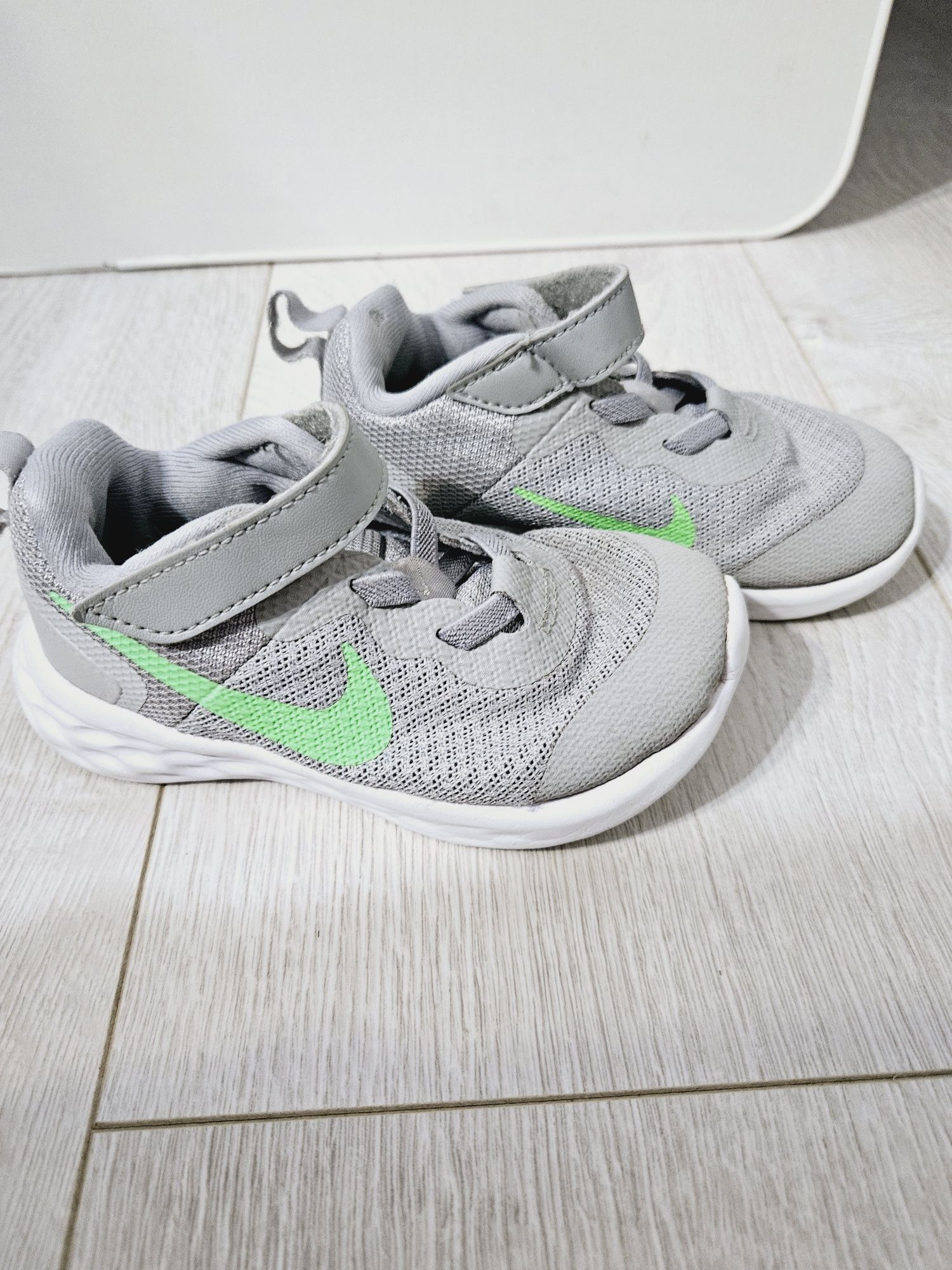 Adidasi Nike de vara 23.5 marime
