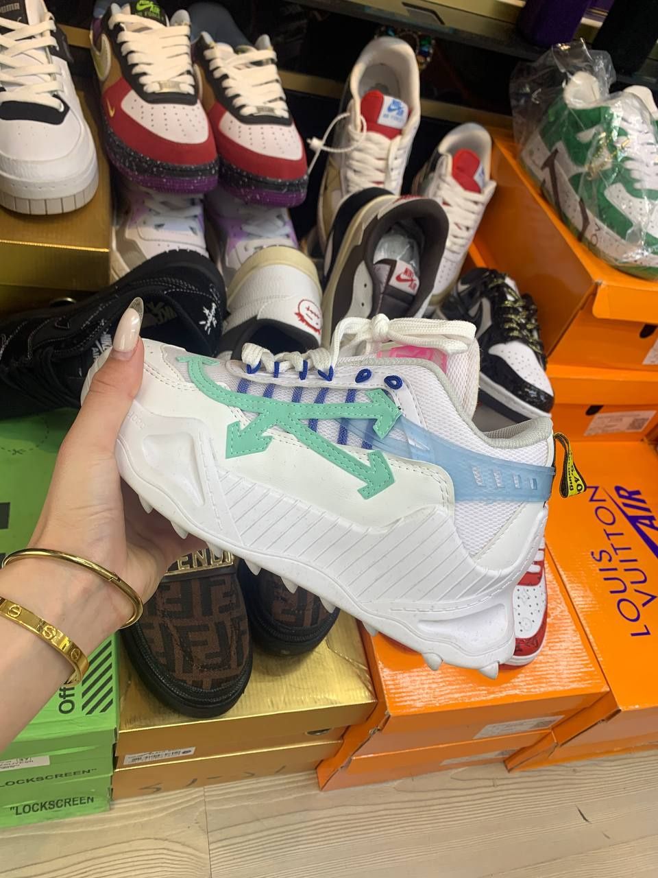 Adidaşi Off White 36-39