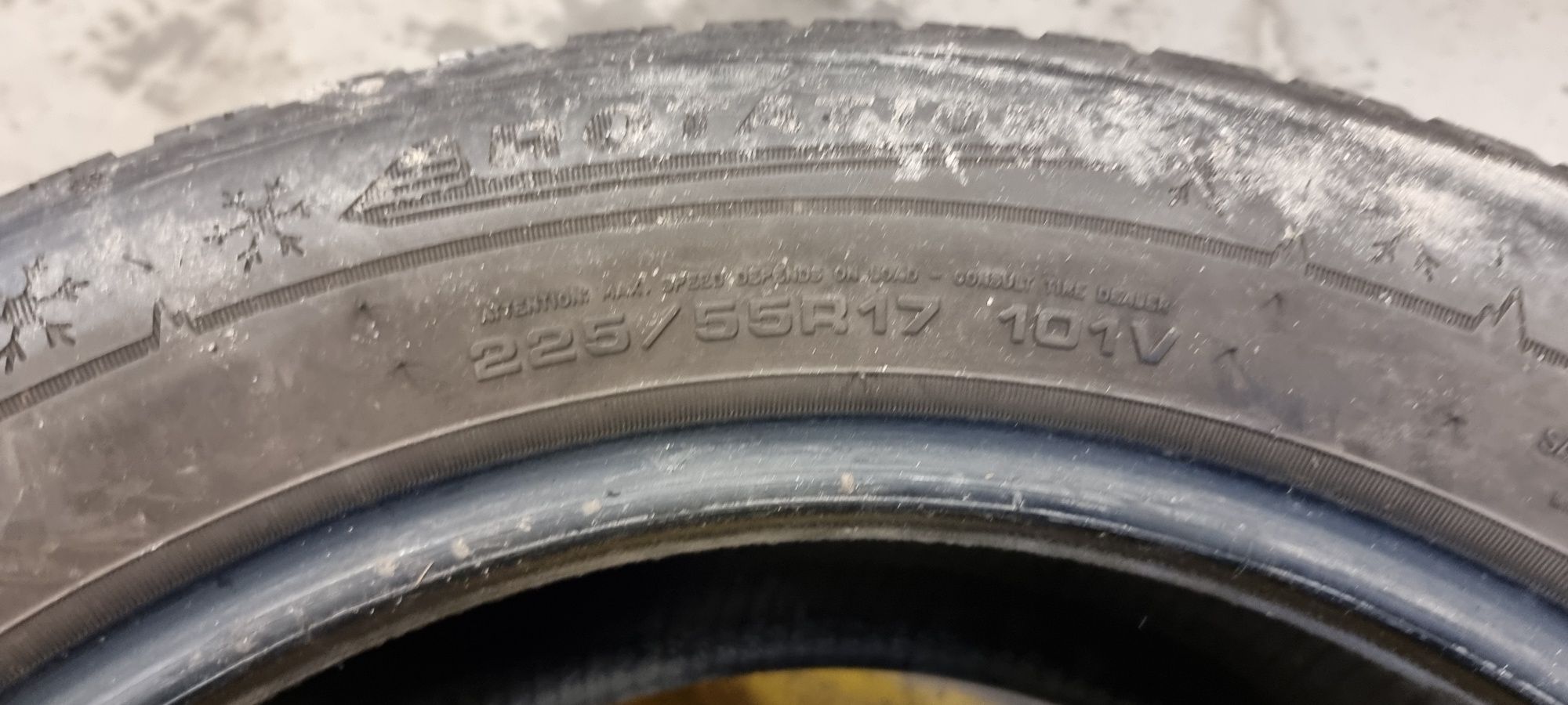 2бр. Зимни гуми 225/55/17 Dunlop [2018]