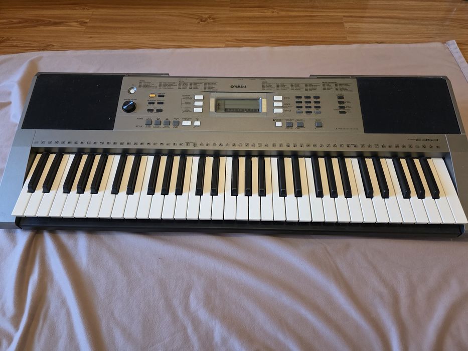 Vand orga electronica yamaha PSR E353