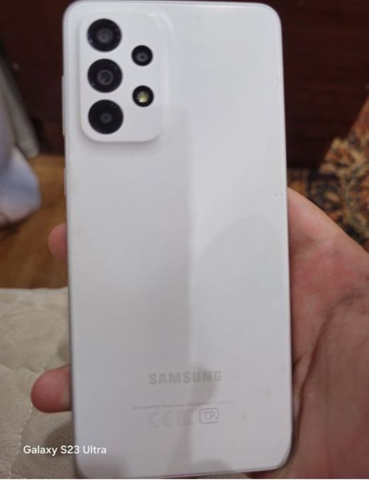 Продам Самсунг а33 5G 128g в хорошем качестве носился в чехле телефон