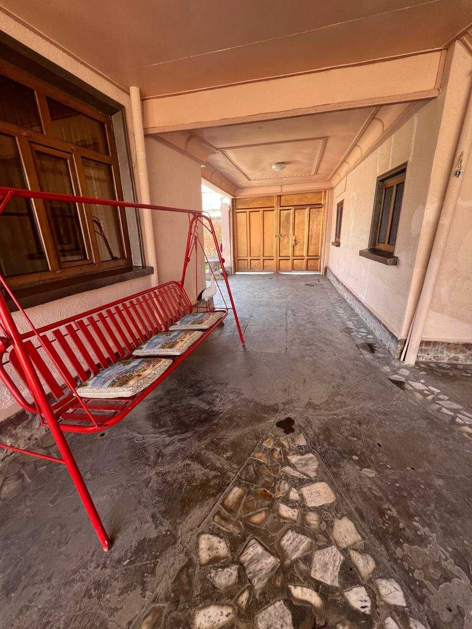 Продаём дом в городе Янгиюле.
