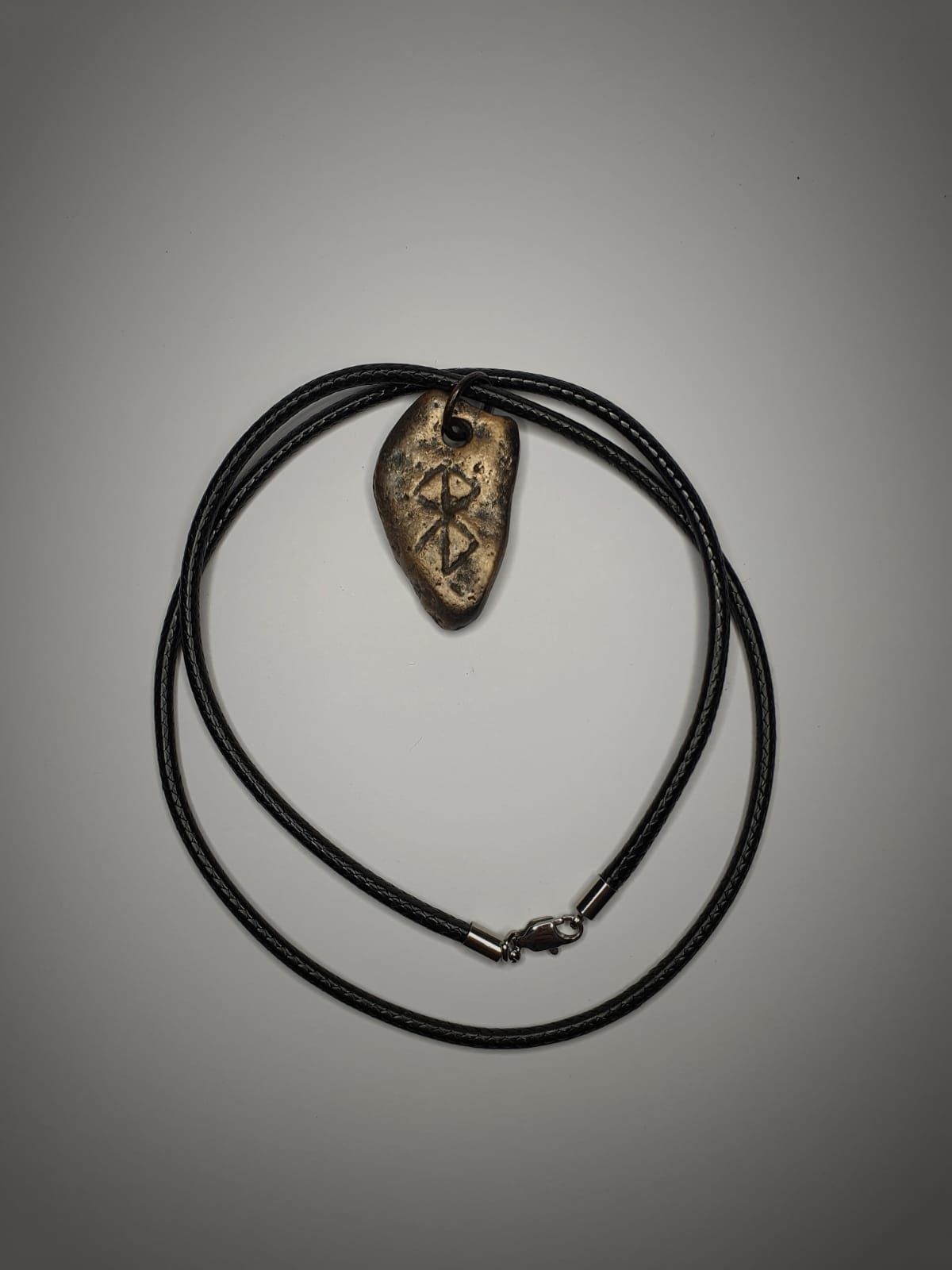 Colier cu pandantiv din bronz antichizat runa viking celtic