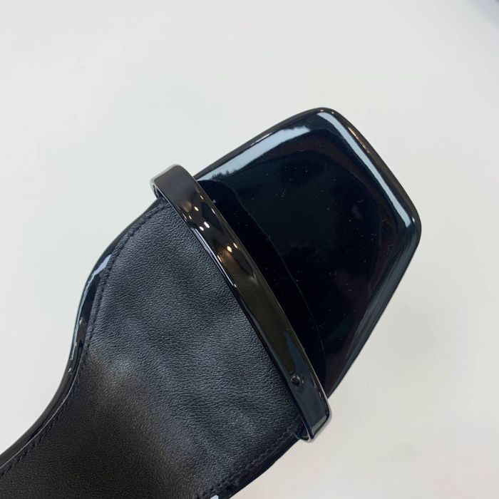 Pantofi Saint Laurent