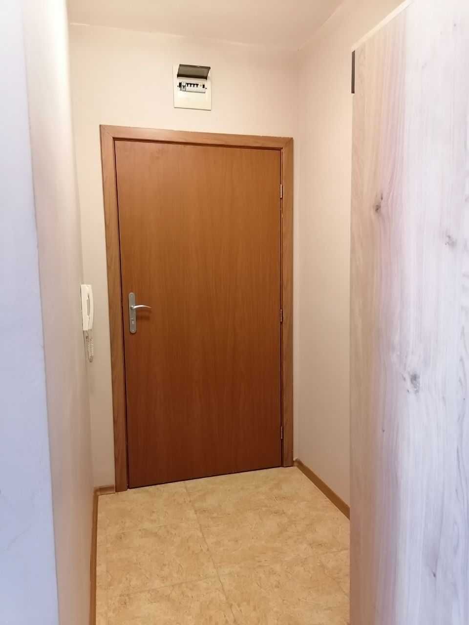 Продава се голямо студио в к.к.Слънчев бряг, в района Какао Бийч
