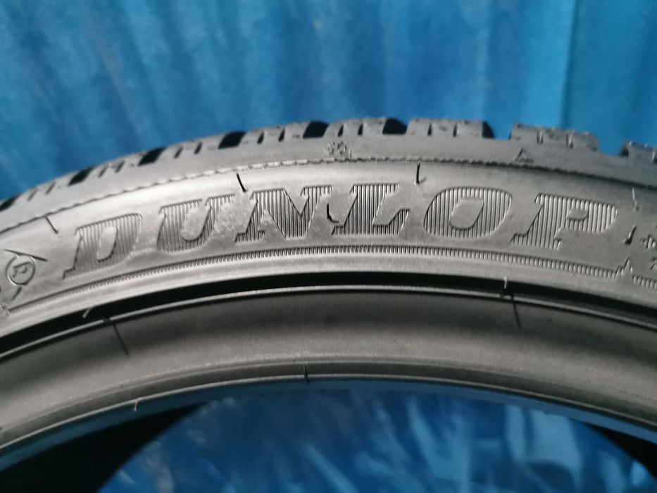 225 40 18 dunlop m+s 4 buc