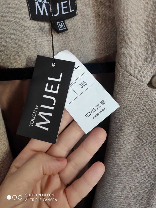 Намален MIJEL нов с етикет плътен блейзър с перли в цвят мока