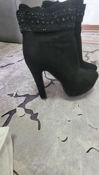 Продам полусапожки осень весна.