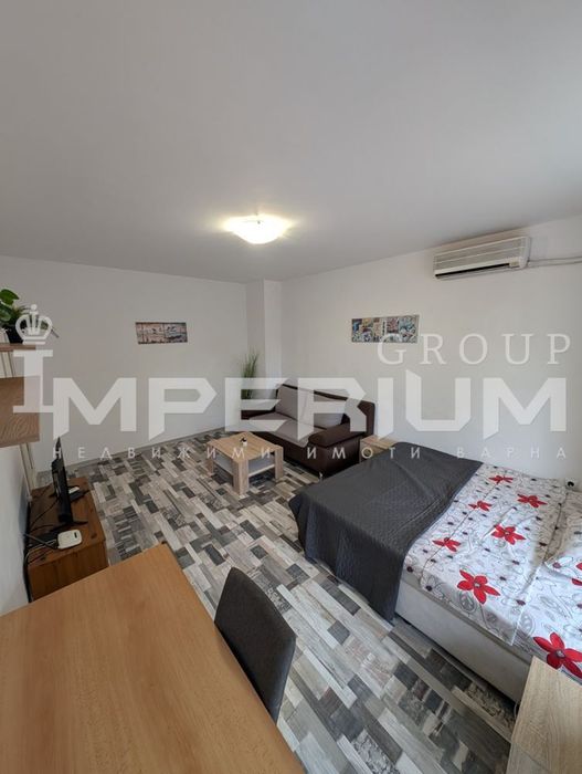 Двустаен обзаведен апартамент под наем в района на Генералите, гр. Ва