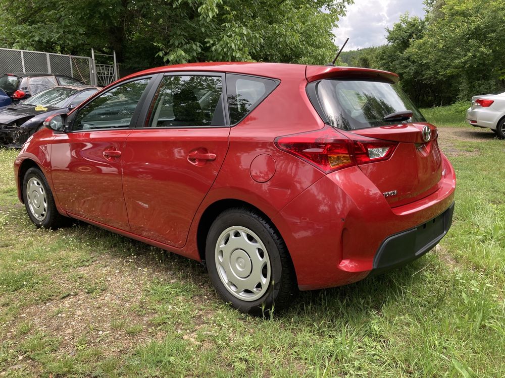 Тойота Аурис//Toyota Auris 1.4D4D 90кс/12-15г/ НА ЧАСТИ /