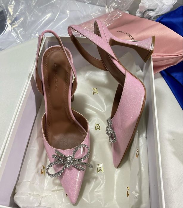 Pantofi Amina Muaddi pe comanda
