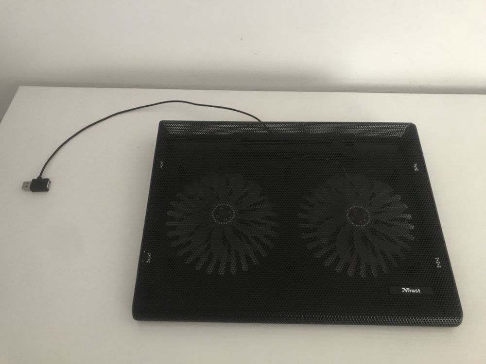 Подставка-вентилятор для ноутбуков