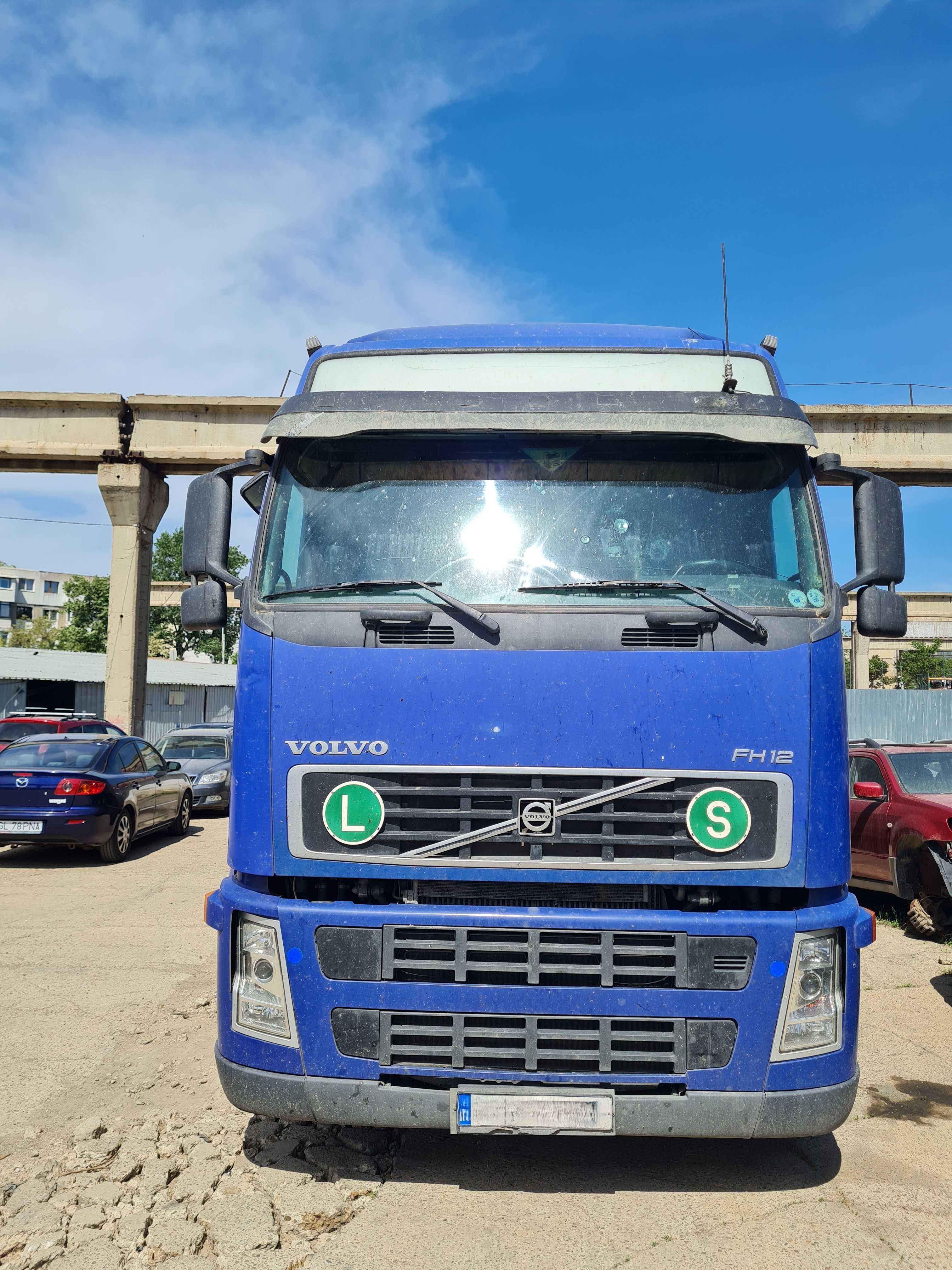 Camion Volvo FH420 + semi-remorca Schwarzmüller