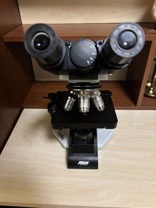Vand microscop nou cu accesorii