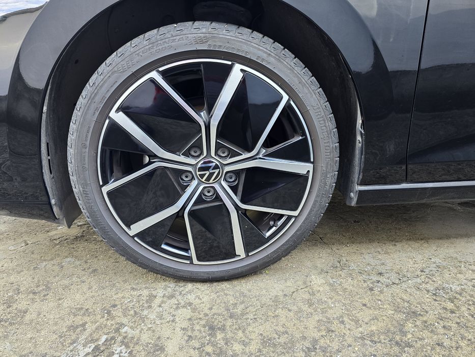 Оригинални лети джанти 18" за Голф 8 с гуми Бриджстоун 225 40 18