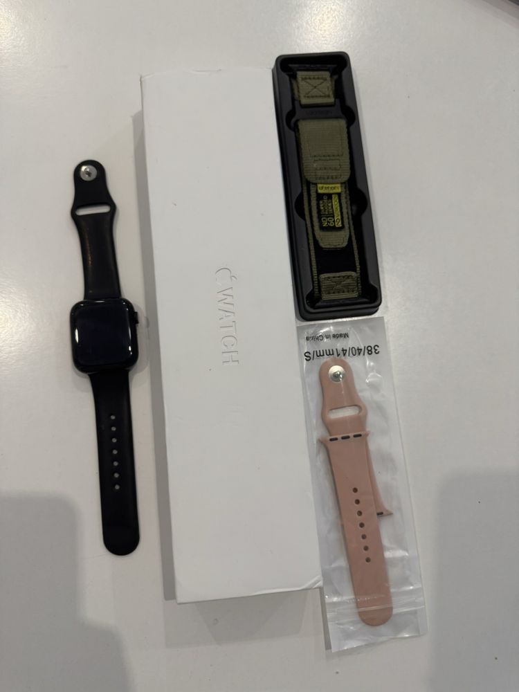 Apple Watch Series 7.