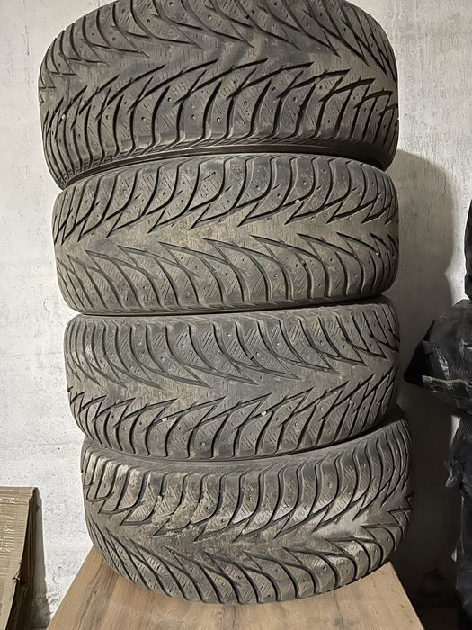 Зимниые шины Triangle, 245/55/19