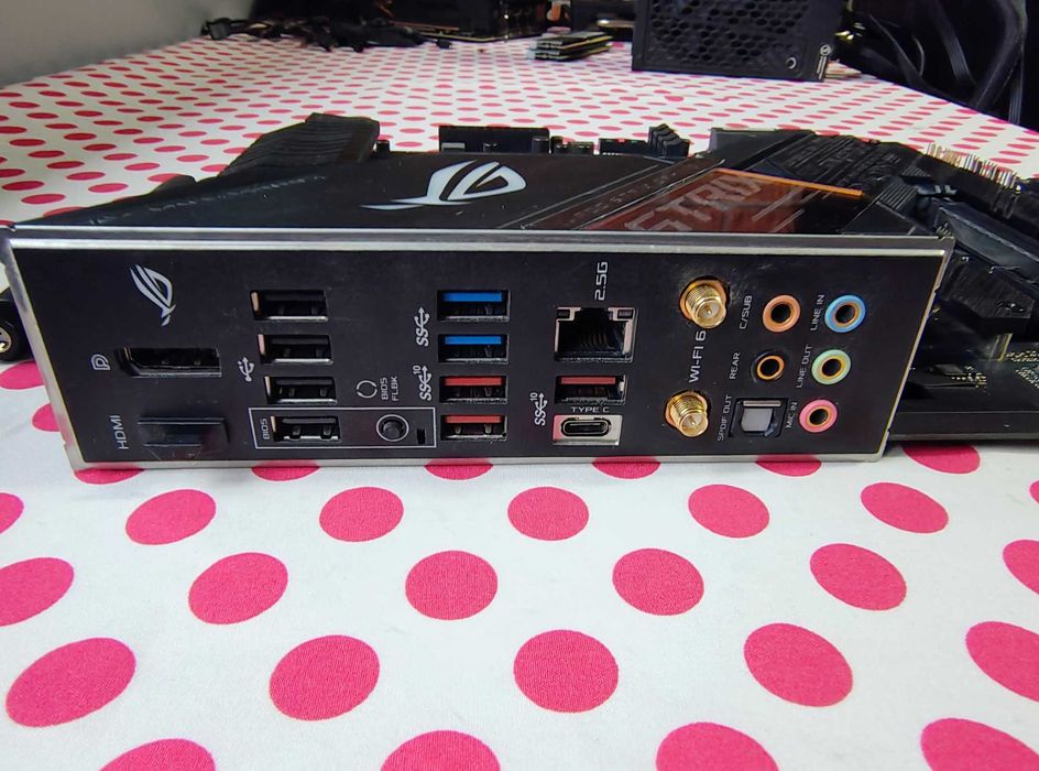 Placa de baza Asus ROG Strix Z490-E Gaming Socket 1200.